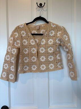 Sweet Stories Crochet Daisy Cardigan